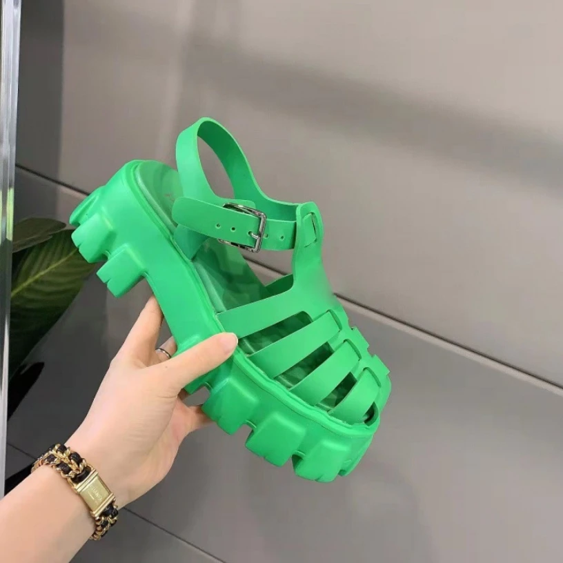 

Сандалии женские на платформе, дизайнерские босоножки на ремешке с пряжкой, брендовый дизайн, лето 2022