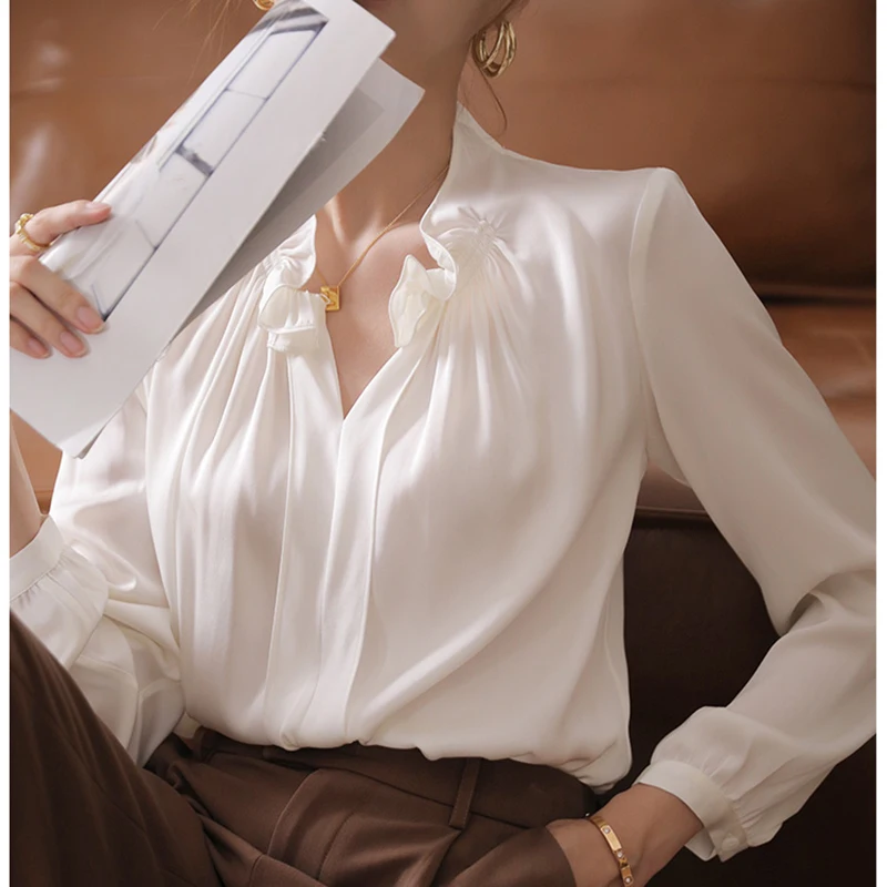 

Satin Long Sleeve White Blouse Women Fashion 2023 Elegant Top Loose Casual Shirts V-Neck Long Sleeve Shirt Female Clothing 26988