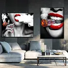 Классическая улыбающаяся красивая женщина красные губы сжигающие доллары деньги холст живопись Настенная живопись постер гостиная домашний декор