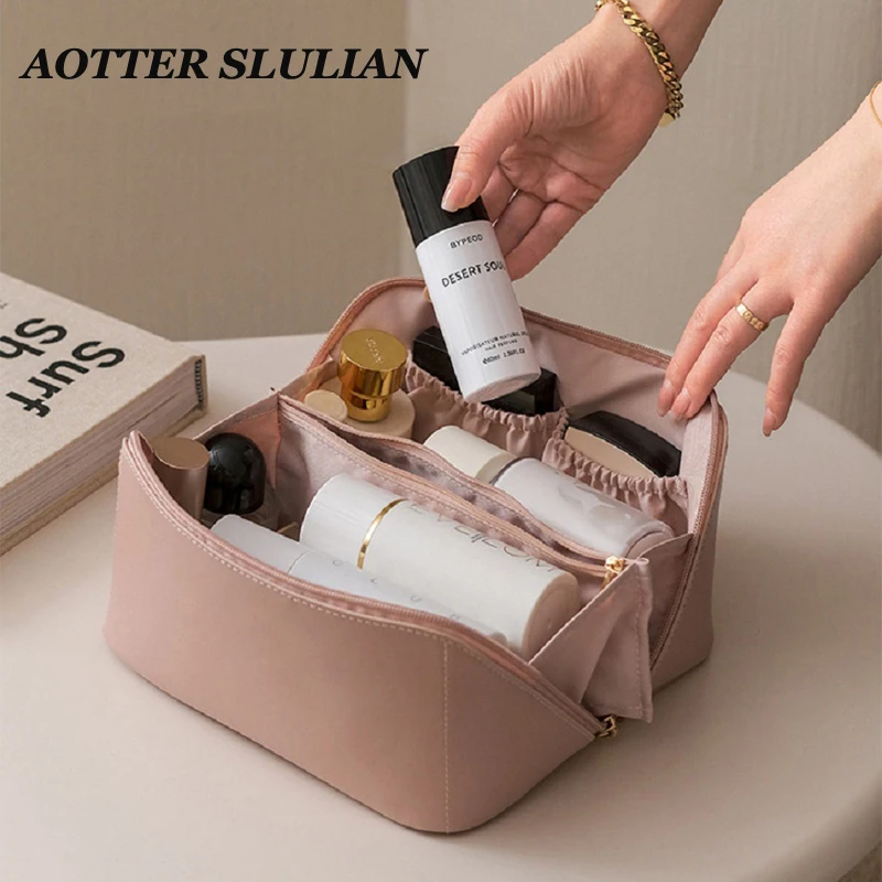 

Large Capacity Travel Cosmetic Bag, Multifunctional Storage PU Leather Makeup Bags with Handle Divider Women Make Up Case Black