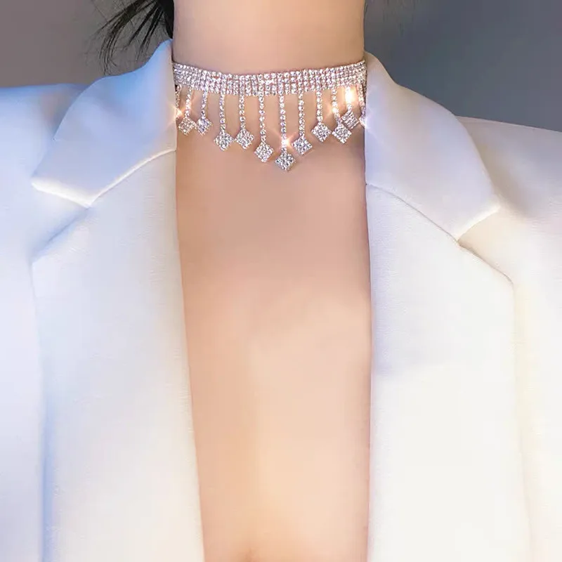 

FYUAN Shine Geometric Rhinestones Choker Necklaces for Women Tassel Crystal Necklaces Engagement Jewelry Party Gifts
