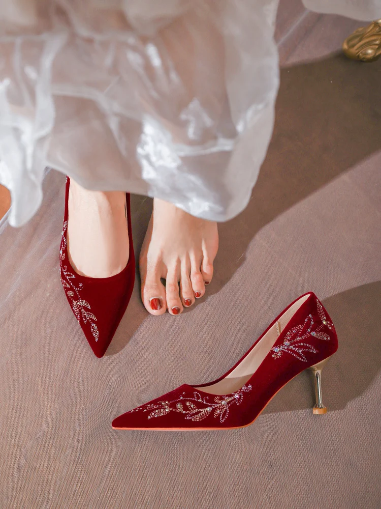 Chinese Wedding Shoes Women's Winter 2021 New Embroidered Bride's Shoes Red High Heels Suede Stiletto Shoes Clothing Shoes