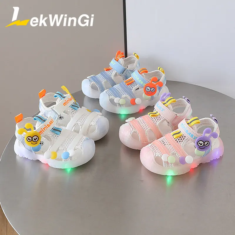 

Size 16-26 Baby LED Glowing Sandals Children Shoes Boys Flashing Summer Sandals Soft-soled Baby Beach Shoes Casual Beach Sandals