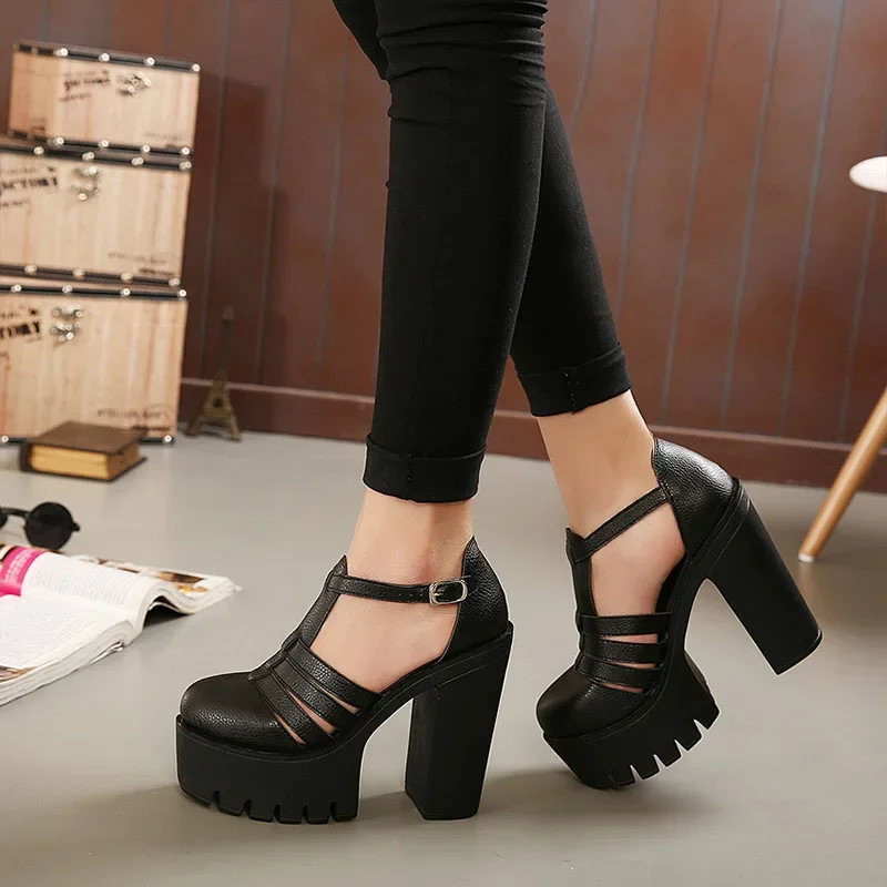 Летние сандалии Baotou для внешней торговли женские водонепроницаемые настольные