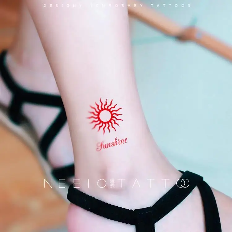 

Тату-наклейки на лодыжку с красным солнцем и тотемным принтом