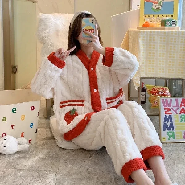 Winter New Women's Pajamas Set Flannel Long Sleeve Soft Warm Cute Loose Women Sleepwear Set Velvet Pyjamas Homewear