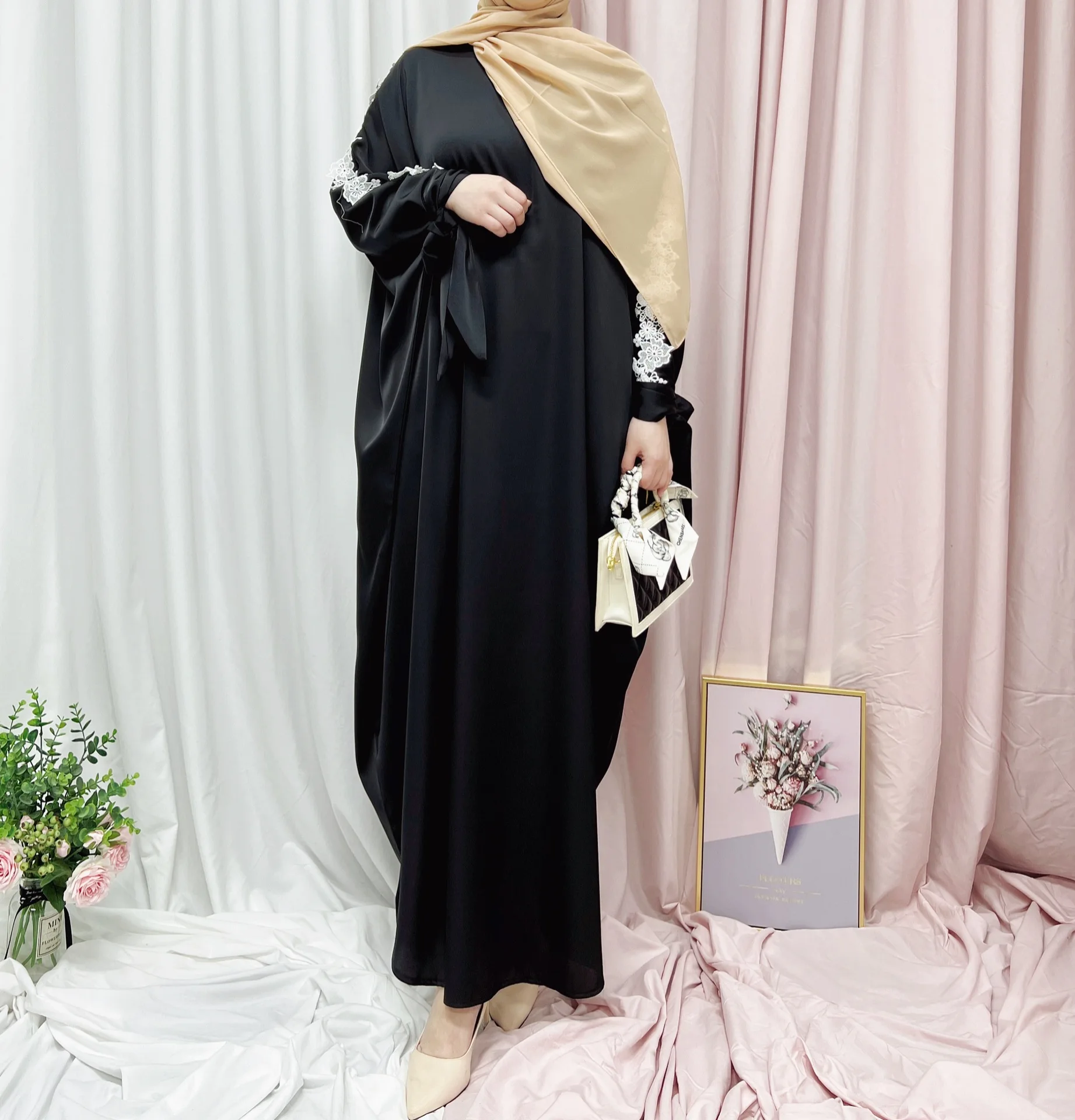 Ramadan Satin Abaya Dubai Turkey Muslim Fashion Prayer Dress Khimar Hijab Abayas for Women Moroccan Kaftan Islam Clothing Niqab