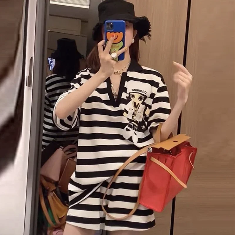 

Трикотажный костюм, летняя мода, летние свободные стройнящие, повседневные спортивные шорты с коротким рукавом, комплект из двух предметов в полоску