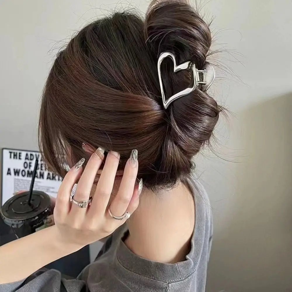 

Корейский элегантный металлический зажим для волос с полым сердечком, милый зажим для волос с акулой, повседневные аксессуары для волос для женщин