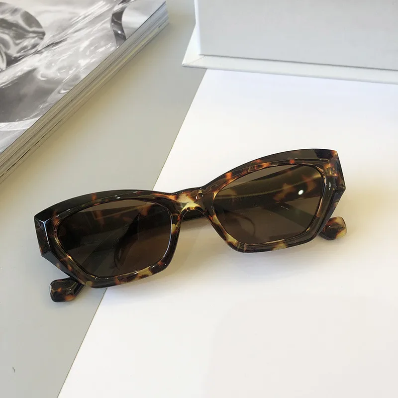

2022 Vintage Small Frame Sunglasses Women Fashion Cat Eye Sun Glasses Men Retro Brand Design Wild Street Eyewear UV400