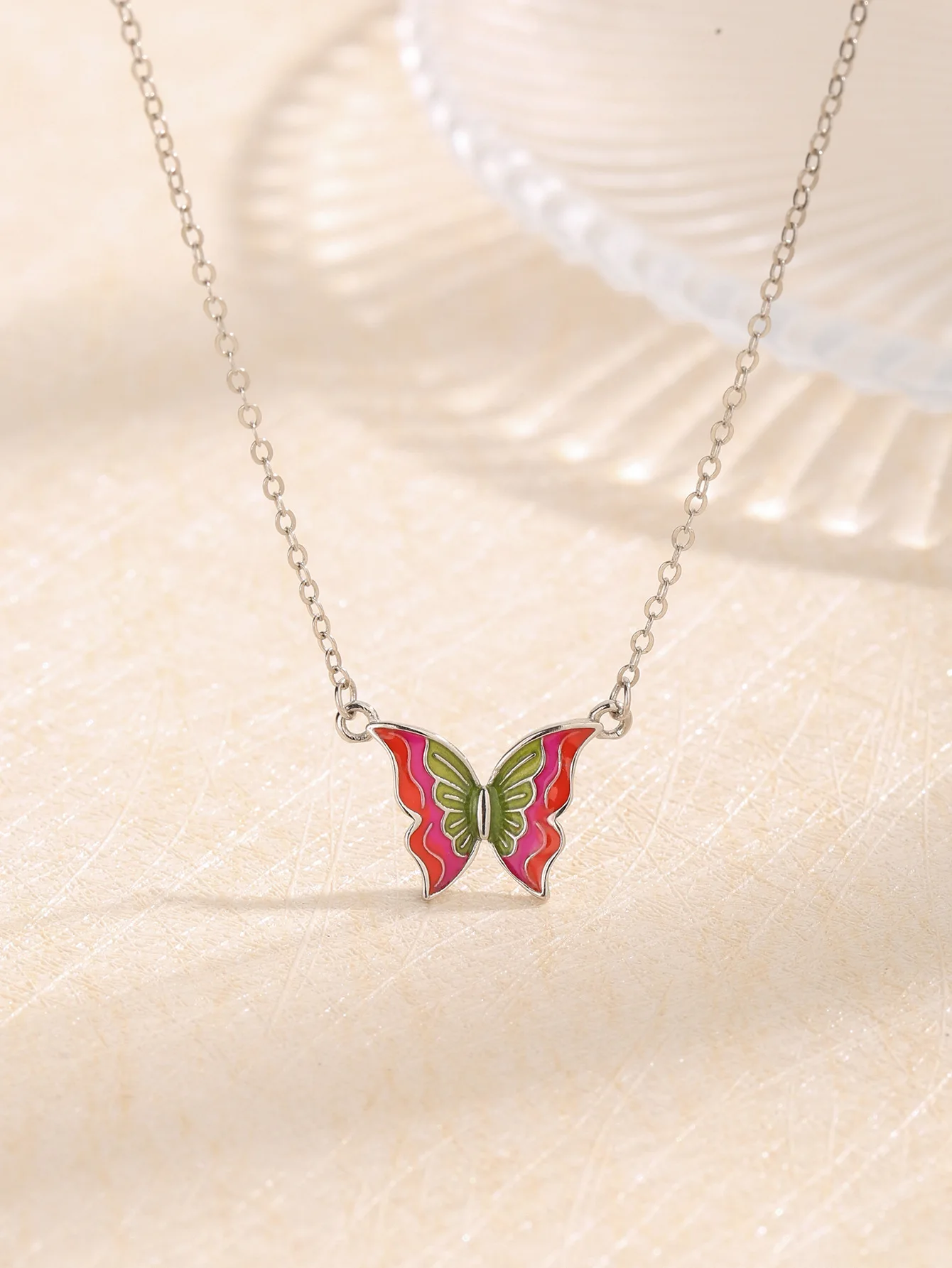 

2023 New Literary Style S925 Sterling Silver Dropped Butterfly Necklace Fashion Light Luxury High Grade Necklace Female