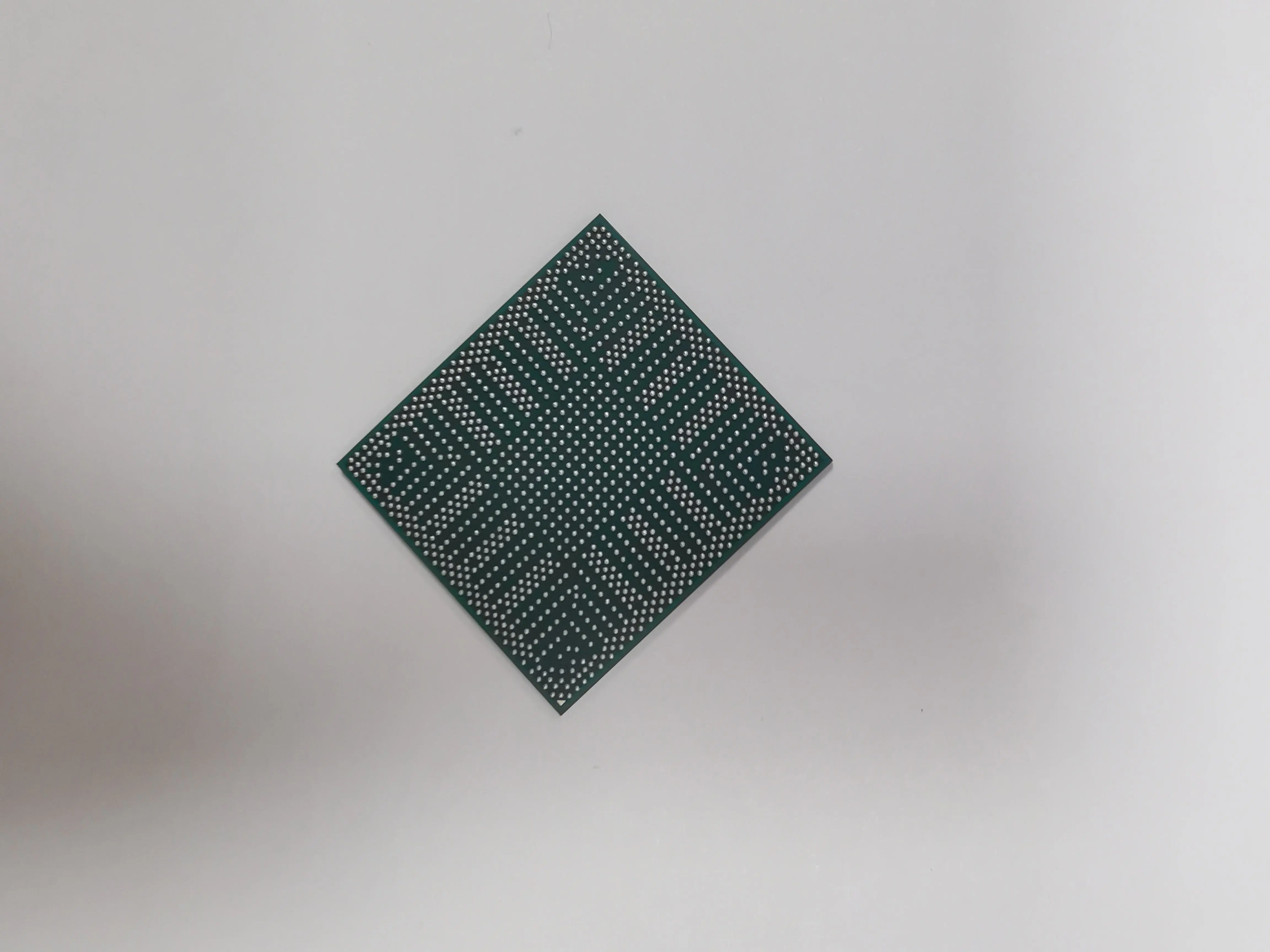 

New original BD82X79 SLJN7 SLJHW BGA package
