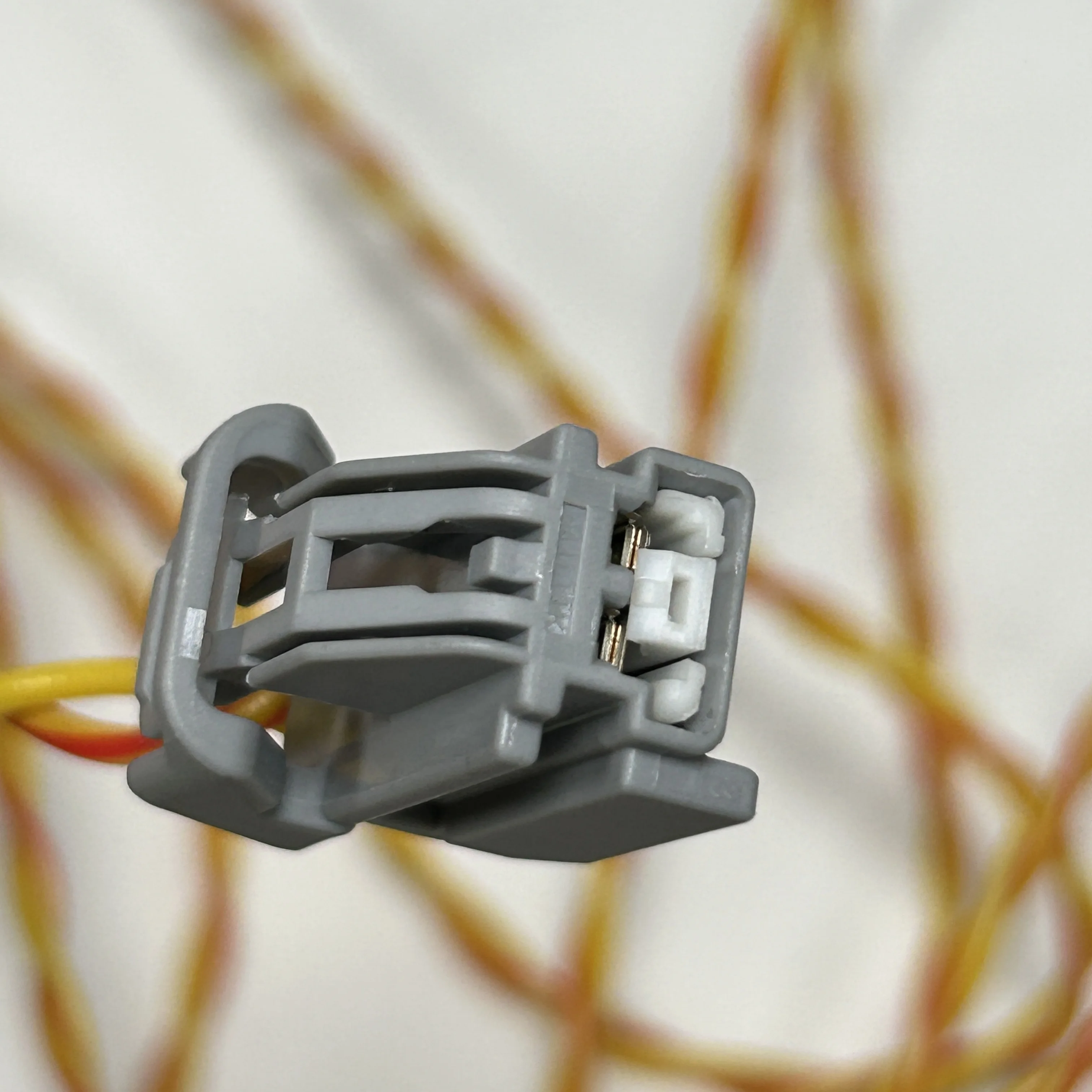 Старый усилитель мощности Volvo 22P десять 2P жгут среднего клапана без потерь Harman Audio