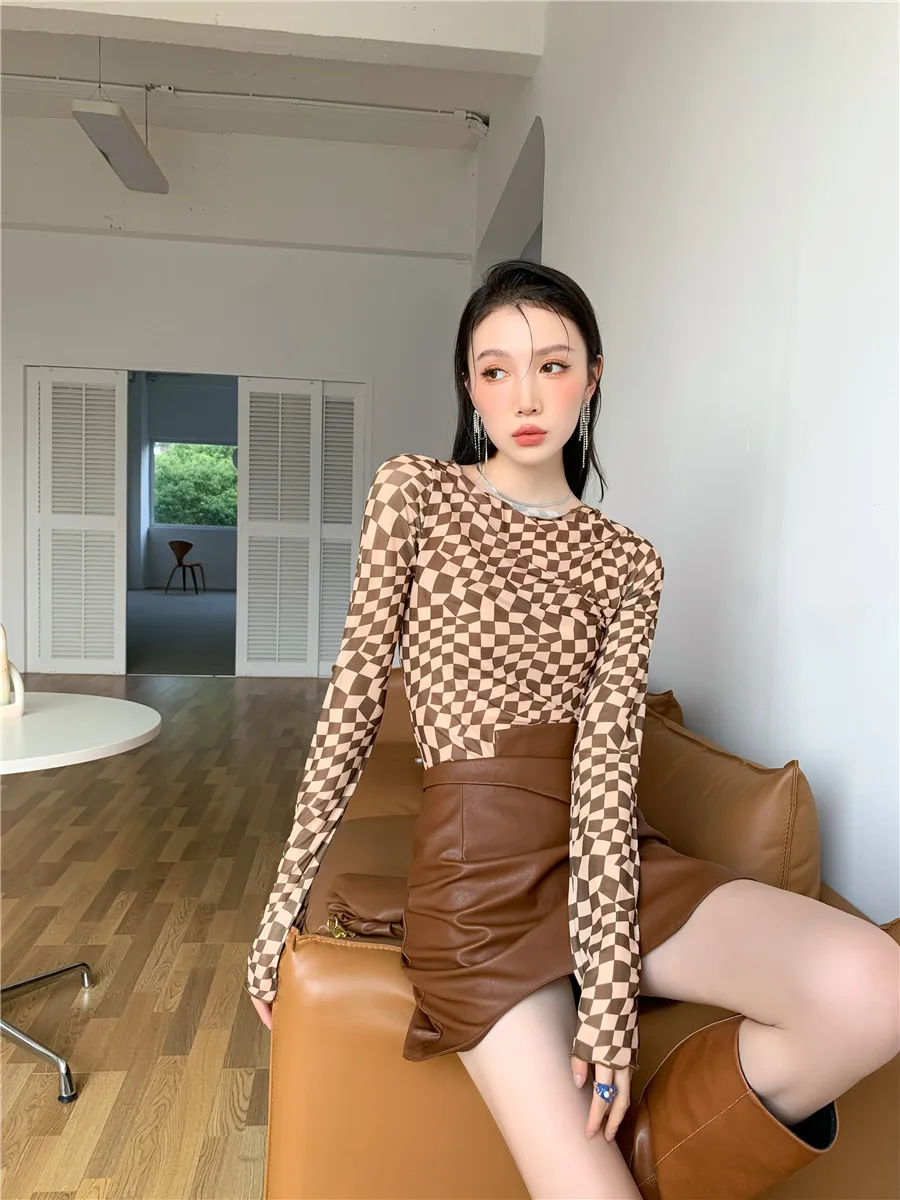 

ZCSMLL Brown Checked Long Sleeve Tees Boat Neck T Shirt Women Bodycon Y2k Fashion Tshirt Autumn Trendy Clothes For Women