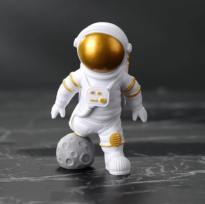 3Pcs Resin Astronaut Figure Statue Figurine Spaceman Sculpture Educational Toy Desktop Home Decoration Model Kids Gift - купить по