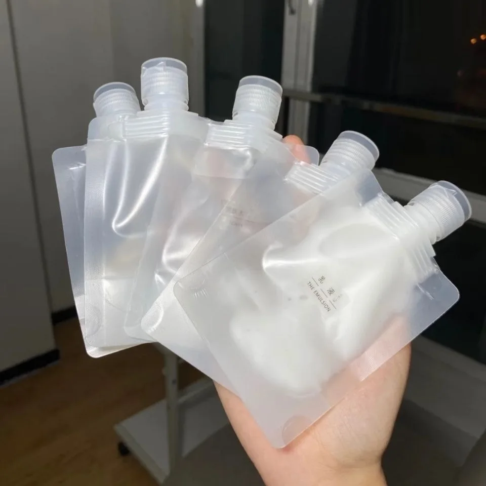 

30ml 50/100ml Portable Travel Fluid Makeup Packing Bag Transparent Leak Proof Refillable Empty Squeeze Pouch Travel Toiletries