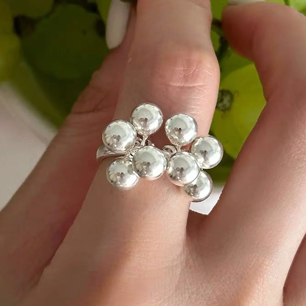 Женское кольцо с камнем-колокольчиком из серебра 925 пробы