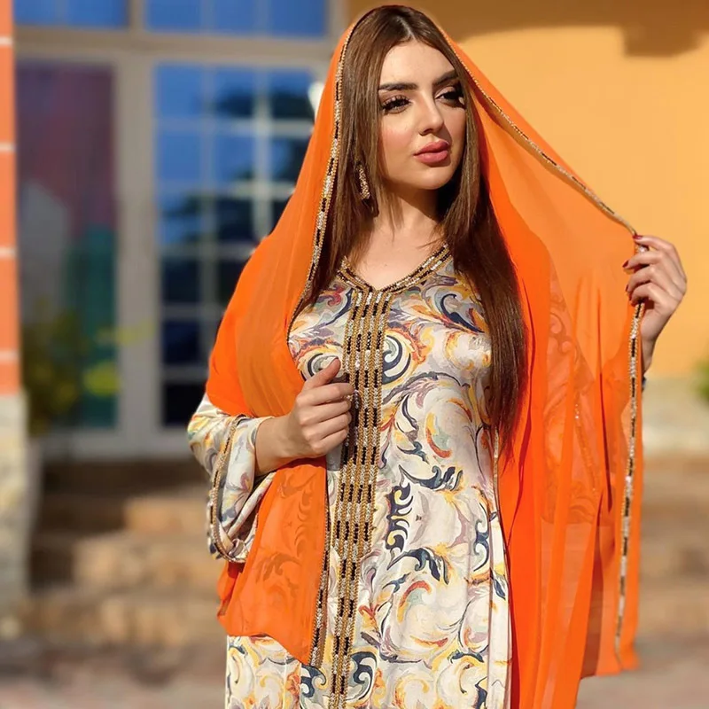 2023 New Print Pin Gold Beaded V-Neck Long Dress Arabic Robe Abaya Muslim Women's Dress Gives Headband Moroccan Kaftan