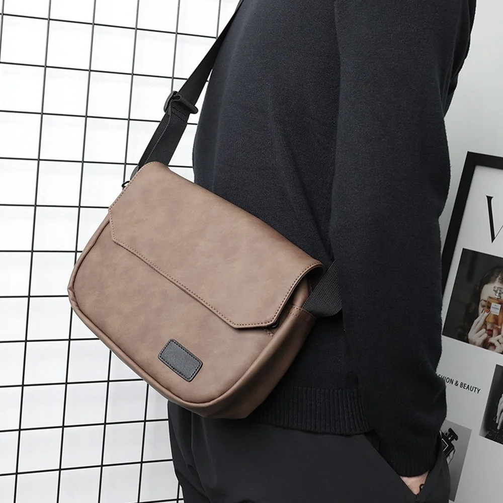 

Man Fashion Small Crossbody Bag Mens Pu Leather Tooling Simple Casual Retro Trend Street Shoulder Messenger Bag for Phone Wallet