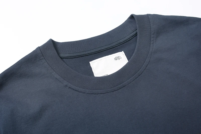 Футболка Embroidery Patch Label Madness MDNS, японская, унисекс, с желтым принтом логотипа на груди, уличная одежда, свободный крой, с коротким рукавом (art.: 3920da5610640) - 3920da5610640