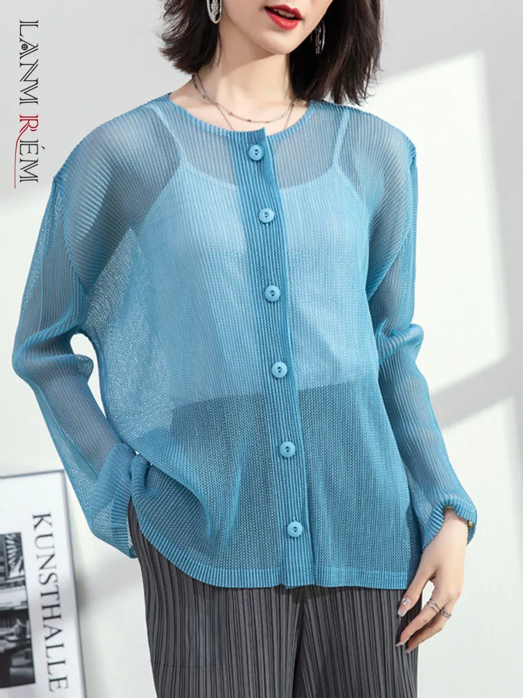 

LANMREM Pleated Mesh Translucent Shirts Women Soild Color Single Breasted O-neck Long Sleeve Loose 2022 Summer Female Tops 2I430