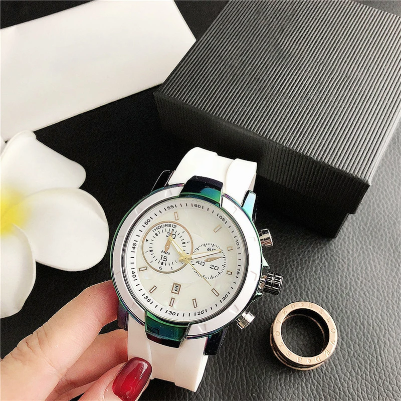 

High -quality Hot Sales Gradient Color Dial Women's Quartz Fashion Casual Tape Watches Wrist Watches for Women Relogio