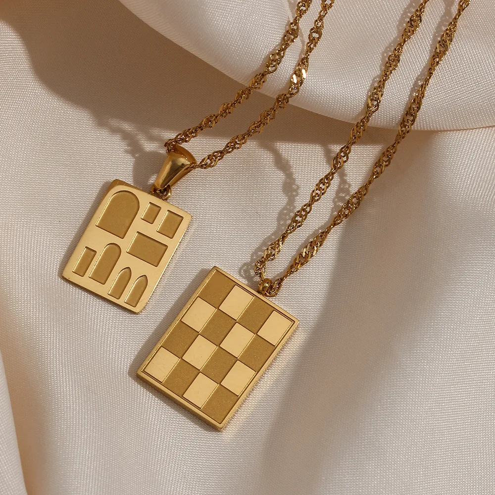 

New ins fashion niche birthday gift light luxury plaid palette jewelry stainless steel eye shadow palette pendant necklace