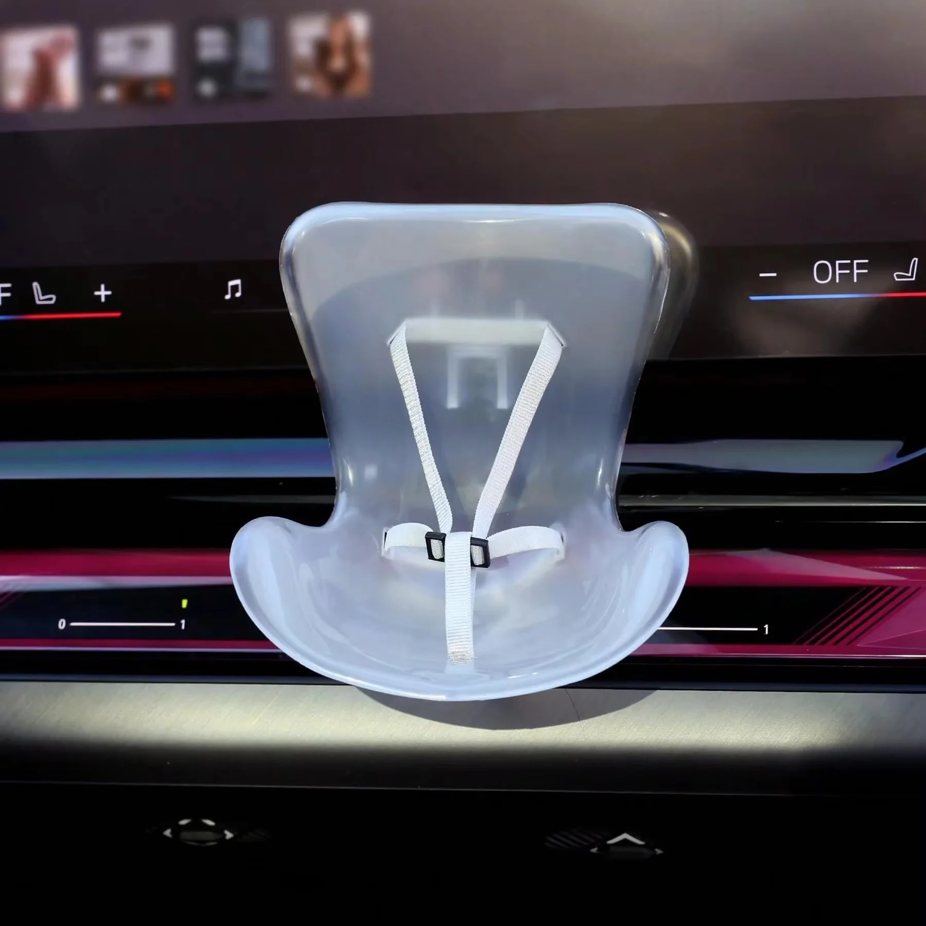 

Аксессуары Для Кукол Labubu: Мини-плюшевая Защита Для Автомобильного Сиденья С Вентиляционным Отверстием