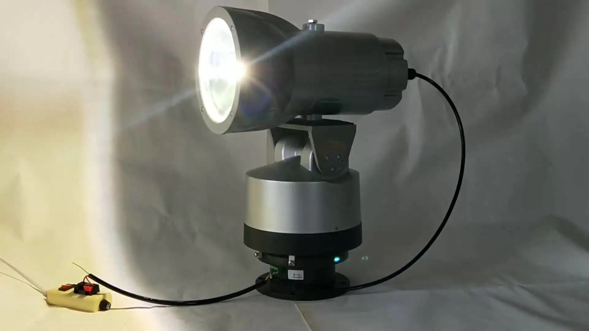 

outdoor aluminum auto rotating guard tower waterproof searchlight