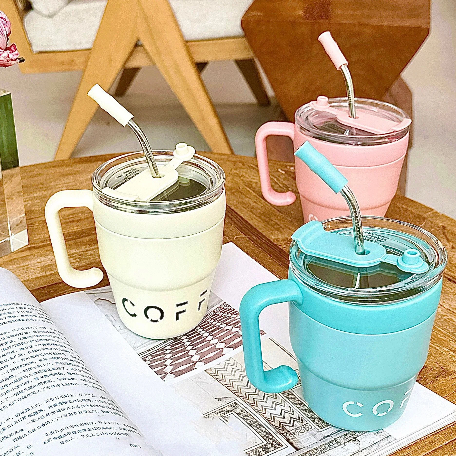 

Coffee Cup with Straw Lid Stainless Steel Thermos Mug for Hot Cold Drinks Water Tea Milk Office Outdoor 480ML Portable Bottle