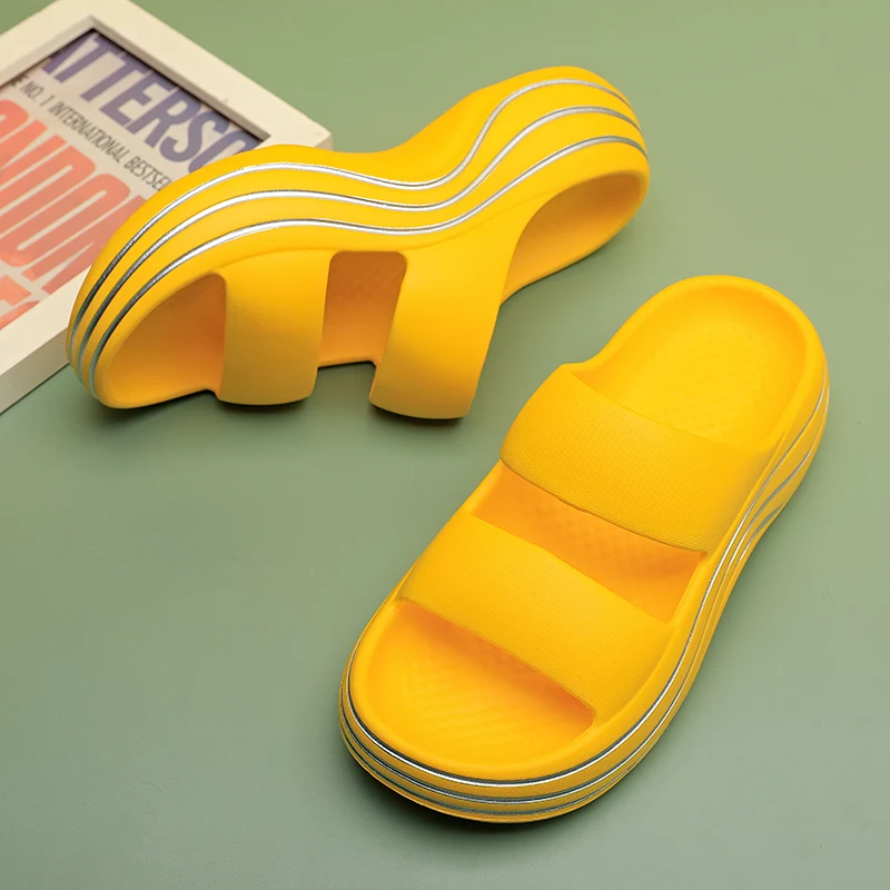 

Slippers Women's Summer New Style Indoor Home Sandals Lightweight Soft Sole Ladies Beach Shoes Non-slip Thick Sole Slippers