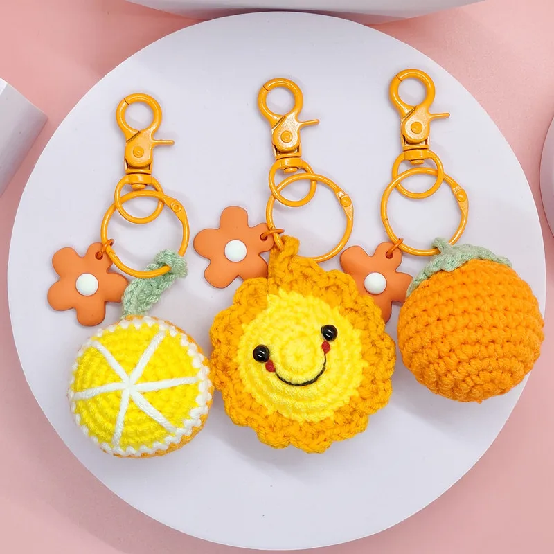 

Cute Keys Keychain Knitting Fruit Keychain Creative Cartoon Knitted Strawberry Car Keyrings Wholesale Smiling Sunflower Keyring