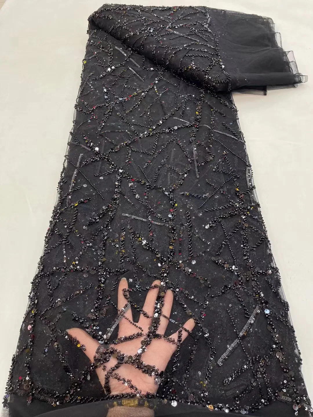 

Черная африканская кружевная ткань ручной работы из бисера 2023 Высококачественная вышитая блестками Тюлевая кружевная ткань во французском стиле для свадебных выпускных платьев