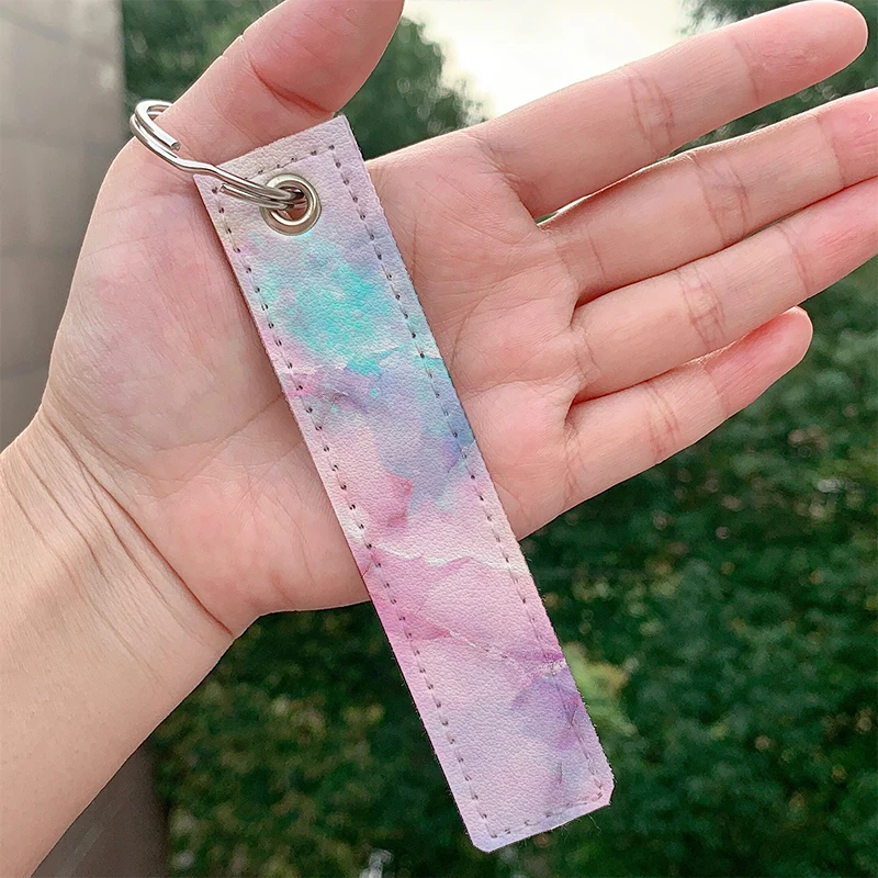 

Iridescent Marble Leather Keychain Strap Compact Keyrings Hanging Holder Bag Car Wallet Trinket Keychain Hanging Decoration
