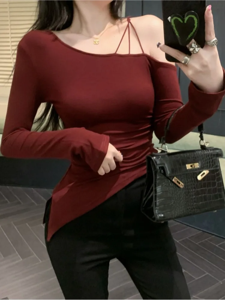 Женская рубашка с нерегулярными наклонными плечами и длинными рукавами осень