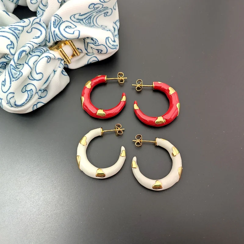 

Женские серьги-кольца с эмалью, в форме сердца