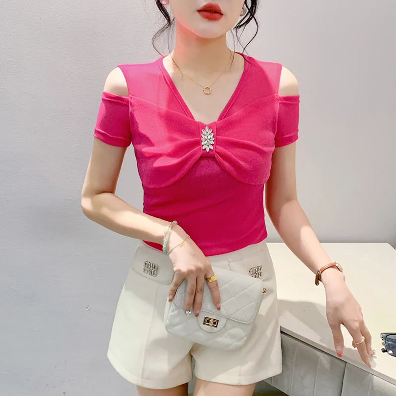 Женская футболка с V-образным вырезом и бантом коротким рукавом