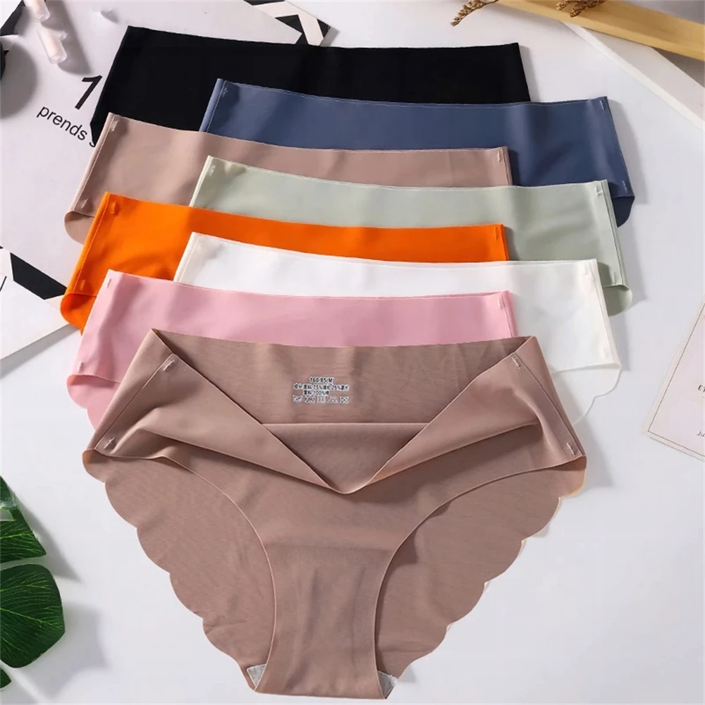 

2022 New Women Seamless Panties Silk Mid Waist Underwear For Female Panty Large Size Women's Panties Set Underpant Lingerie