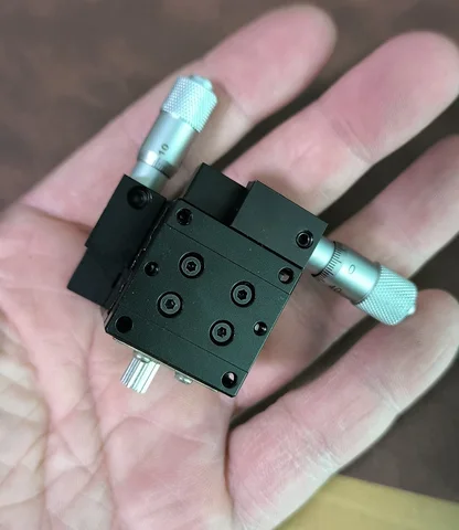 25 мм X 25 мм очень маленький XY двухосевой прецизионный платфорт с точной регулировкой, детали для демонтажа