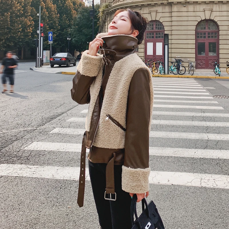 Lamb Wool coat Women's Short 2022 Winter New Loose Thickened Sweet Cool Retro Stitching Pu Leather Jacket Parkas