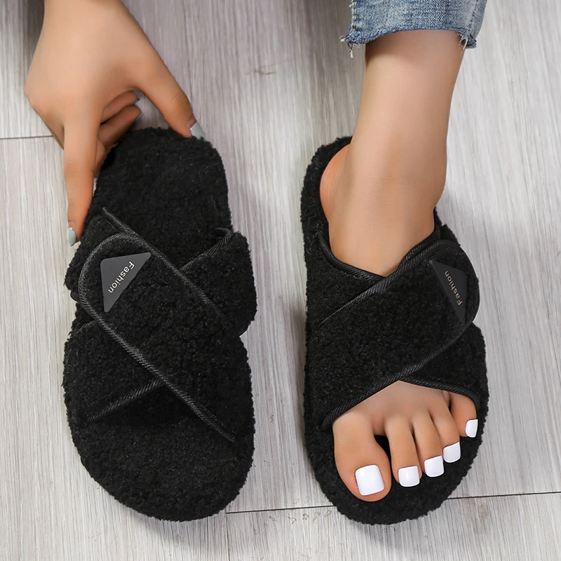 2023 Open Toe Thick Sole Warm Furry Women Shoes Embossed Cotton Drag Outdoor All-match Casual Slippers Green Flat Ladies Slides
