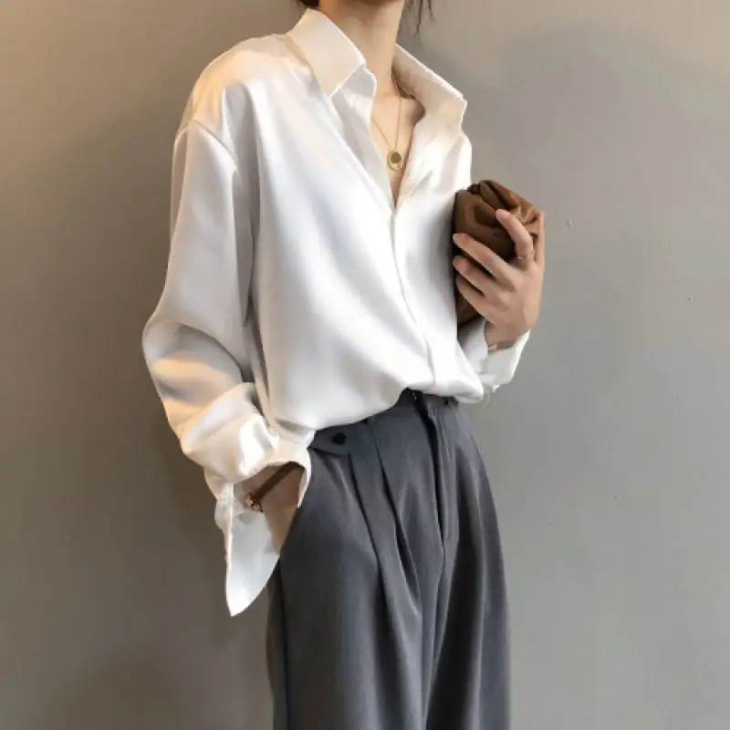 Early Autumn Women's 2023 New Silk Satin Shirt Female Design Sense Niche Light Mature Loose White Shirt