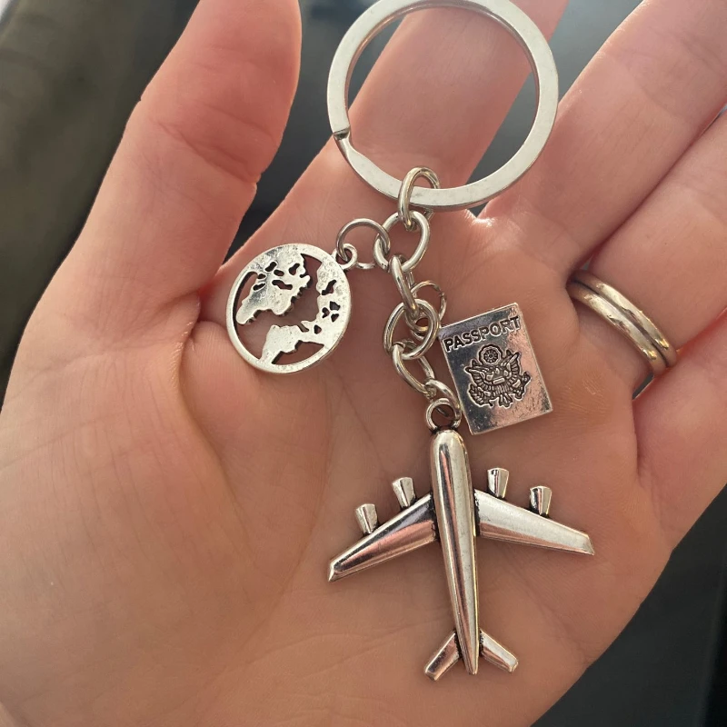 

World Map Passport Aircraft Plane Keychain Keyring silver color women Jewelry Accessories Pendant Friend Family Gifts Fashion