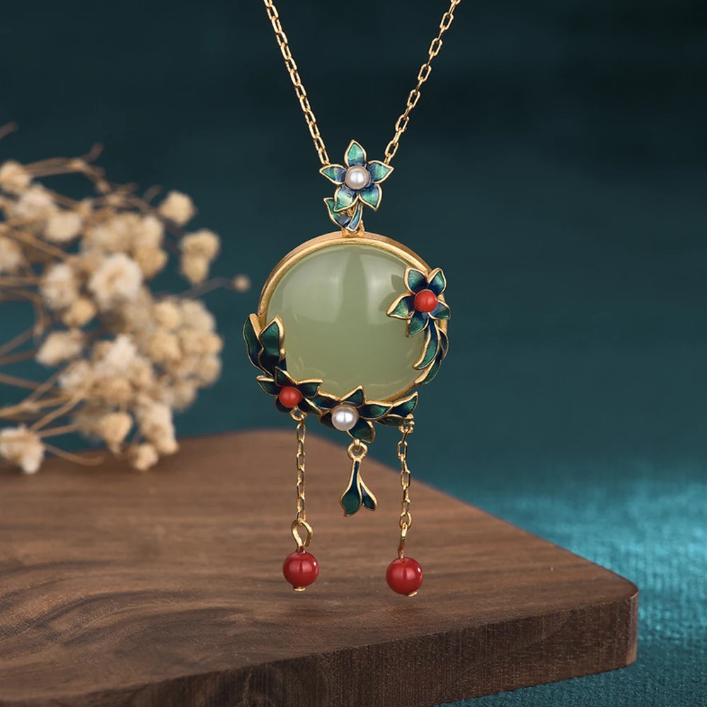 

Vintage Style Titanium Steel Colorfast Enamel Cloisonne Ancient Gold Necklace Women's Imitation Hetian Jade Collarbone Necklace