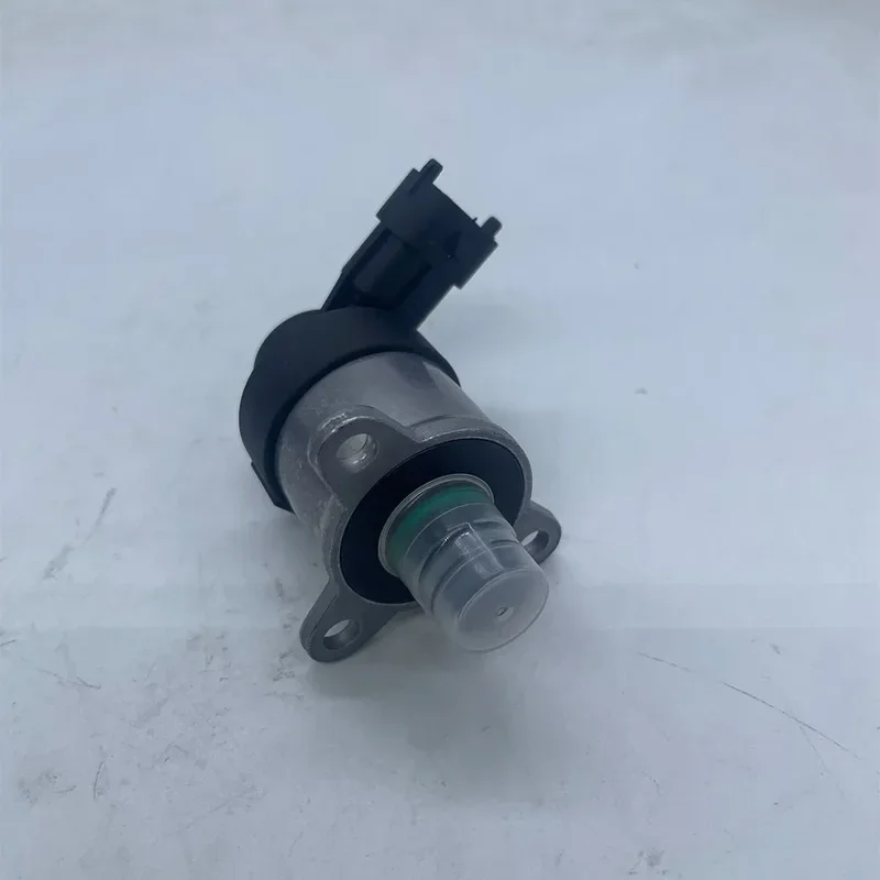 В наличии 0928400629 Топливный насос Common Rail регулятор дозирующий регулирующий клапан