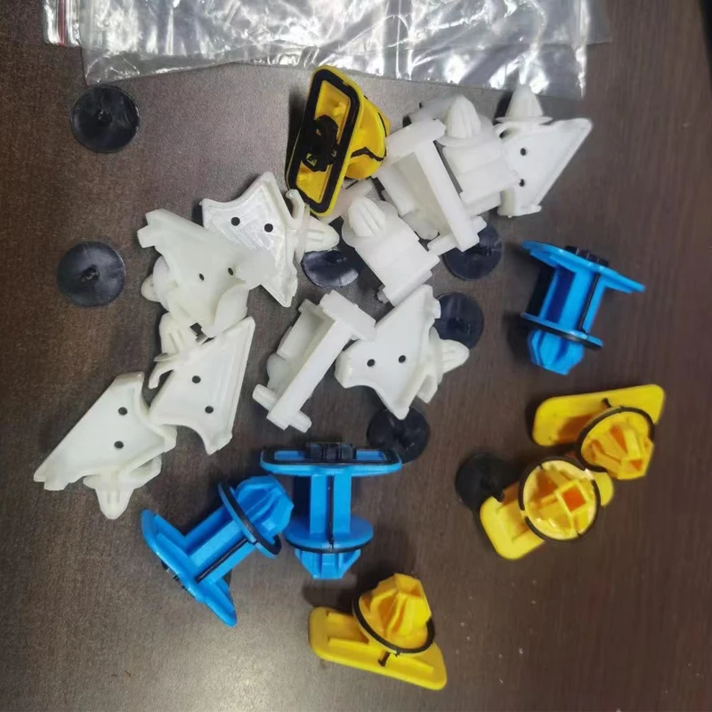 

1Set Side Skirt Mounting Clips Kit Side Rocker Molding Clips Kit For A6C8 A7 4K8898909 4K0 853 909 C B A 4K0853909A 4K0853909B