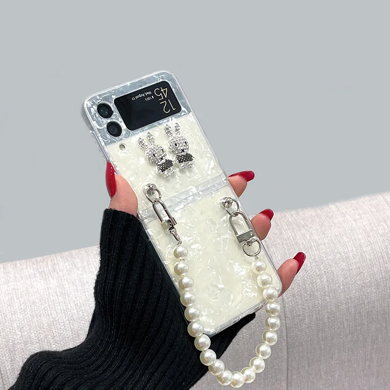 ZFlip 3 Funda Case for Samsung Galaxy Z Flip 3 Bunny Decorate Pearl Bracelet Full Shock Proof Protection Mobile Phone Case Cover