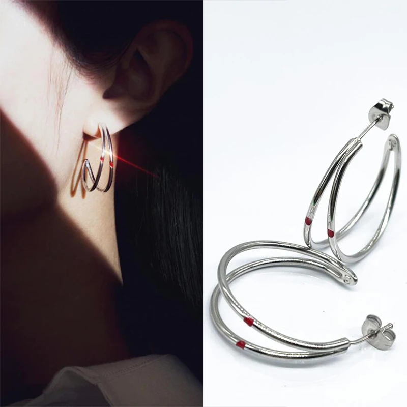 

Популярные серьги с красной резьбой Kpop Bangtan Boys Jimin для женщин, изготовление логотипа, 13 серебряных цветов, серьги с вами в подарок, модные юве...