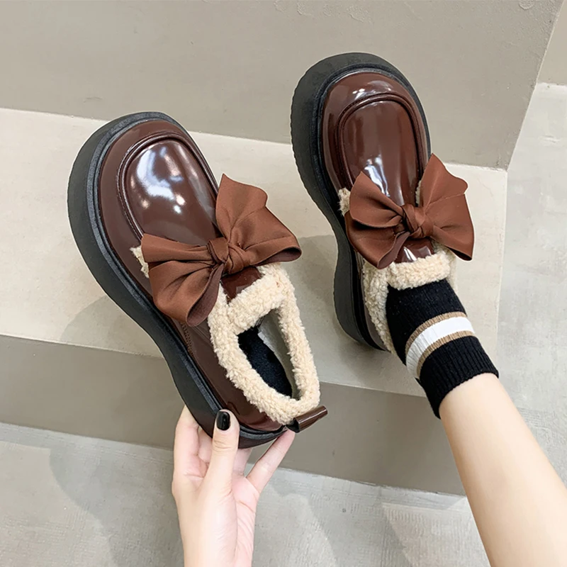 

Повседневная женская обувь с бантом осень круглый носок клоги на платформе оксфорды бабочка Зима Осень новинка мягкие кожаные резиновые базовые для отдыха