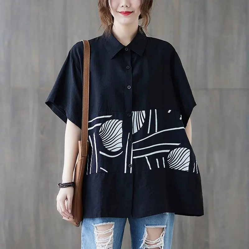 

Женская блузка с коротким рукавом и отложным воротником, свободного покроя